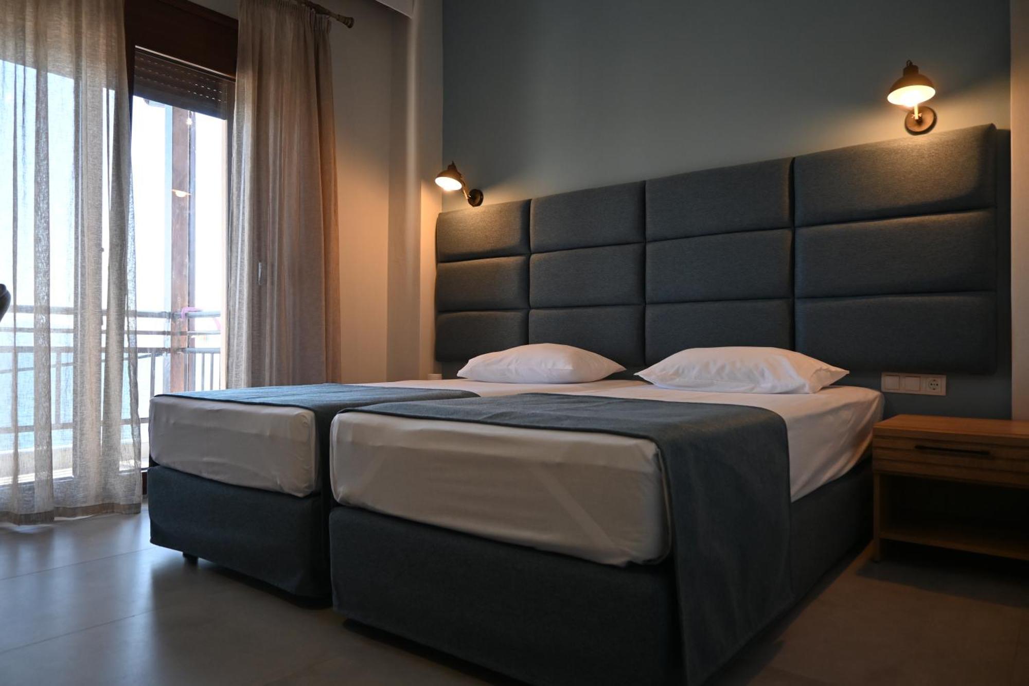 Maria Rooms To Let Ouranoupoli Exterior foto