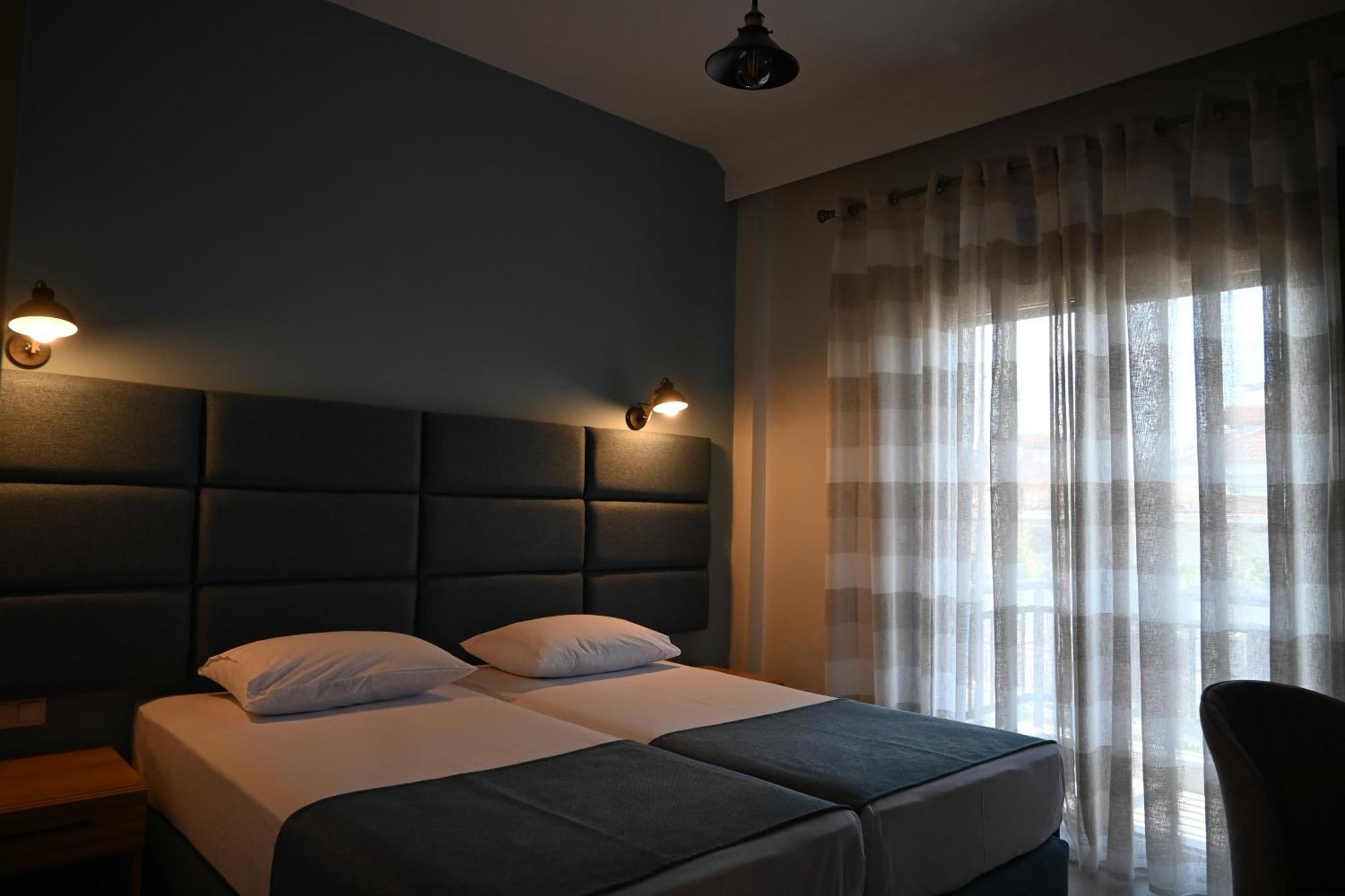 Maria Rooms To Let Ouranoupoli Exterior foto