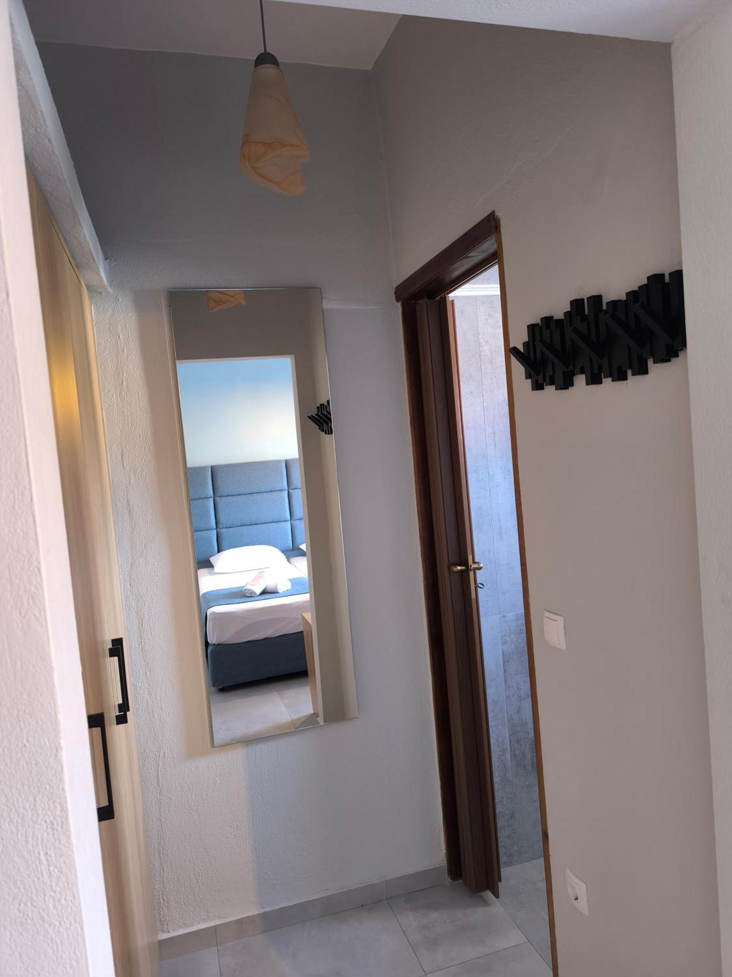 Maria Rooms To Let Ouranoupoli Exterior foto